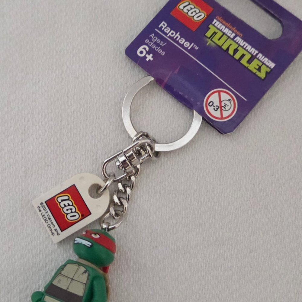 LEGO Minifigure Keychain - Teenage Mutant Ninja Turtles, Raphael (850656)